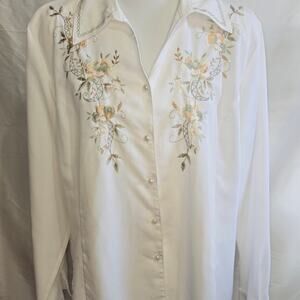 White Embroidered XLARGE (18) Women's Blouse by KC Studio with Floral Flowers